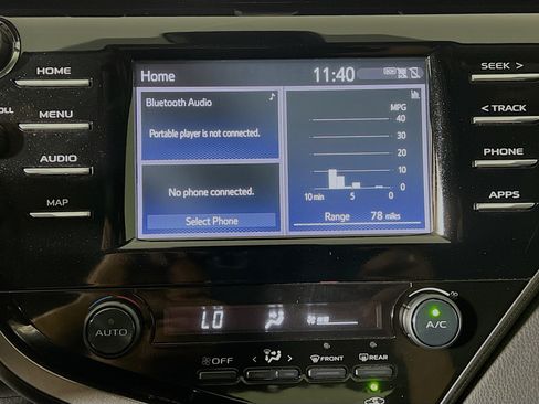 Used 2019 Toyota Camry SE FWD image 26