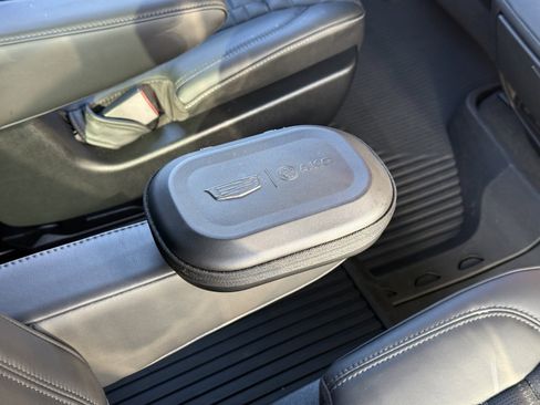 Used 2025 Cadillac Escalade V image 22