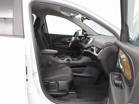 Used 2021 GMC Terrain SLE image 18