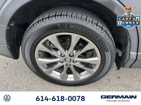 Used 2018 Toyota RAV4 Limited AWD/4WD image 14