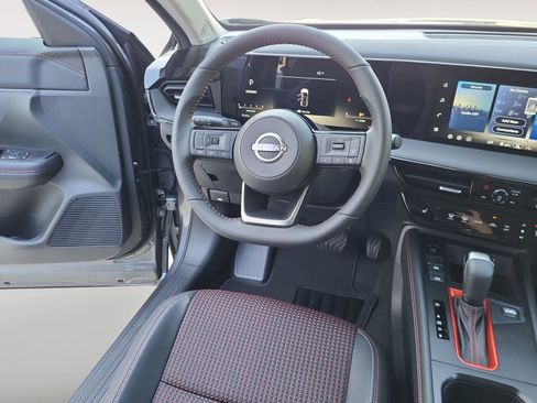 New 2026 Nissan Kicks SR w/ SR Premium Package AWD/4WD image 11