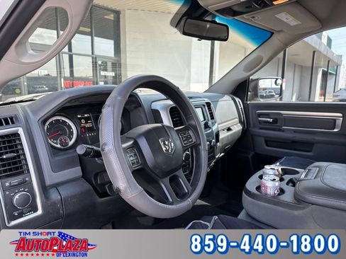 Used 2016 RAM 1500 Classic SLT AWD/4WD image 10