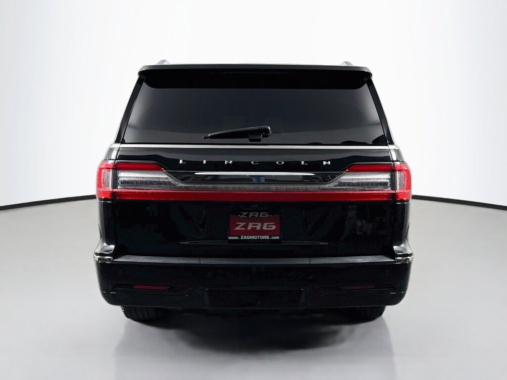 Used 2020 Lincoln Navigator L Reserve w/ Equipment Group 208A Reserve AWD/4WD image 4