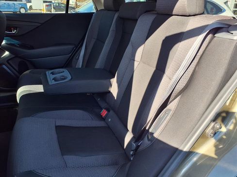 Used 2020 Subaru Outback Premium image 7