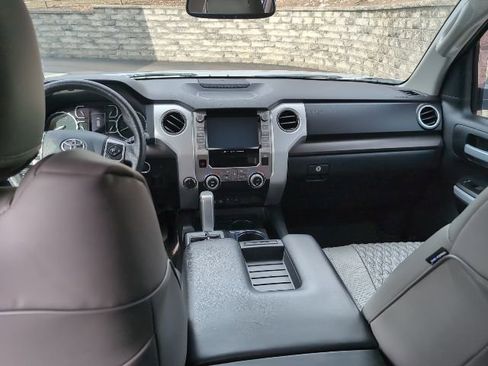 Used 2020 Toyota Tundra SR5 w/ TRD Off-Road Package image 23