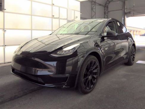 Used 2020 Tesla Model Y Long Range AWD/4WD image 3