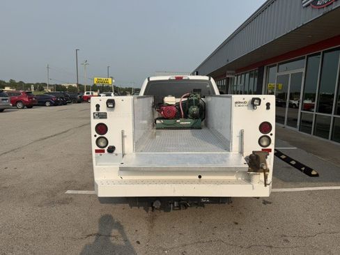 Used 2017 Ford F250 XL image 5