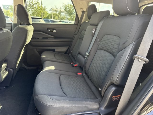 Used 2022 Nissan Pathfinder SV FWD image 23