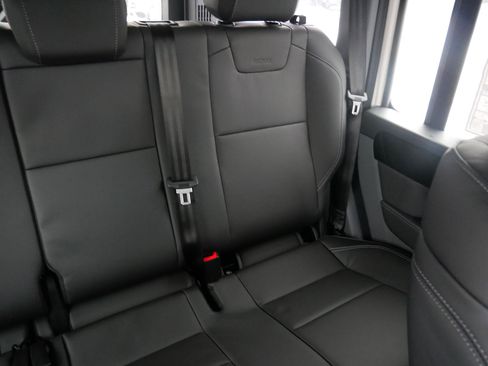 New 2026 INEOS Grenadier Fieldmaster Edition image 14