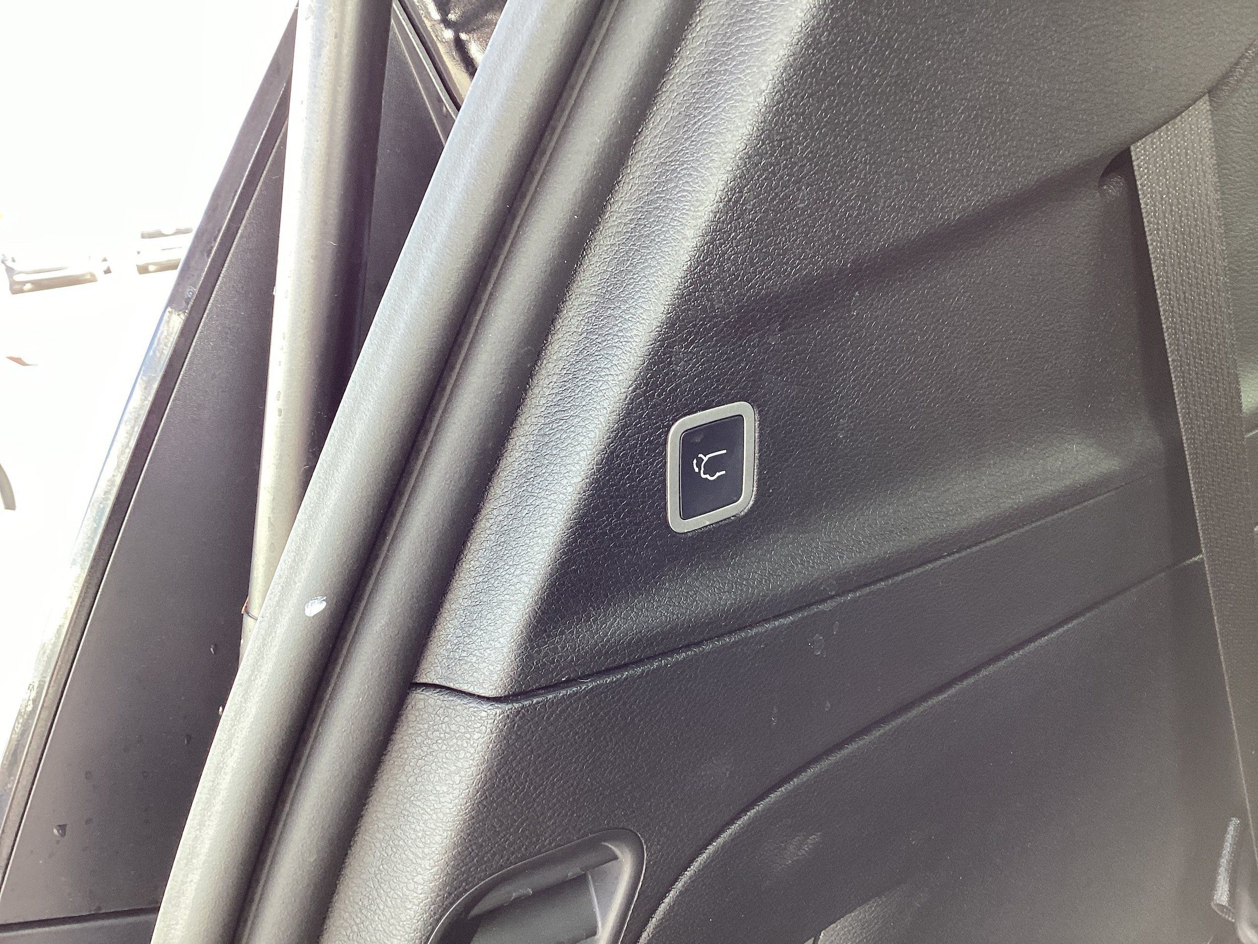 Used 2026 Chrysler Pacifica Select FWD image 16