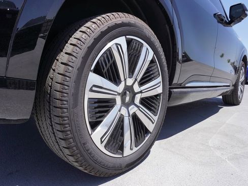 New 2025 Cadillac Escalade IQ Luxury 1 w/ Smart Trailering package image 6