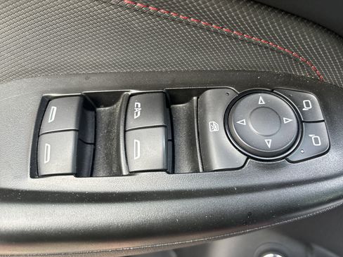 Used 2024 Chevrolet TrailBlazer RS w/ Convenience Package image 17