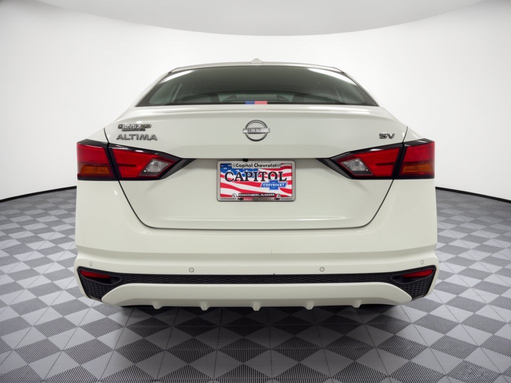 Used 2024 Nissan Altima 2.5 SV FWD image 11