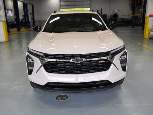 New 2026 Chevrolet Trax RS FWD image 2