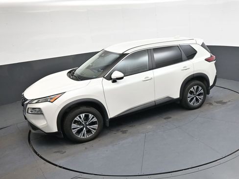 Used 2022 Nissan Rogue SV image 30