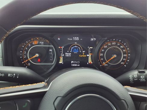 Used 2024 Jeep Wrangler Unlimited Sport AWD/4WD image 16