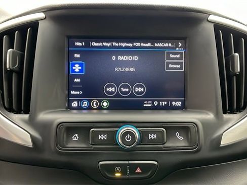 Used 2023 GMC Terrain SLE w/ Driver Convenience Package image 19