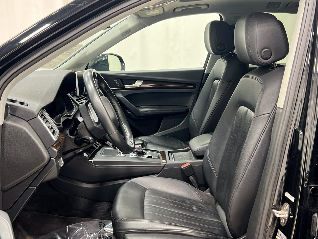 Used 2019 Audi Q5 2.0T Premium Plus w/ Premium Plus Package AWD/4WD image 14