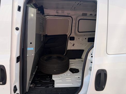 Used 2019 RAM ProMaster City Tradesman FWD image 21