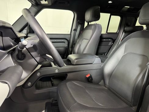 Used 2023 Land Rover Defender 110 X-Dynamic SE image 19