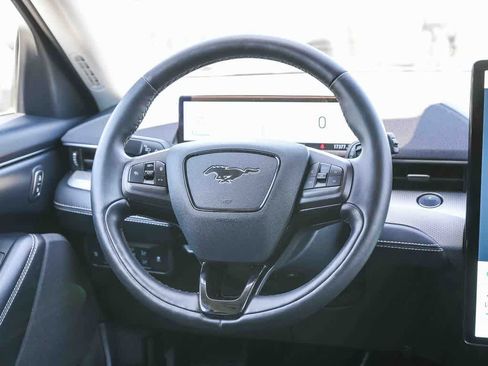 Used 2022 Ford Mustang Mach-E Select RWD image 15