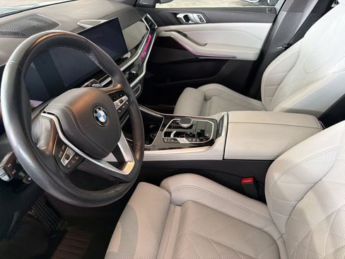 Used 2024 BMW X5 sDrive40i w/ Premium Package RWD image 4