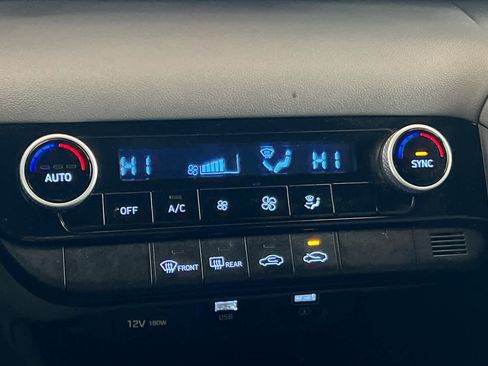 Used 2021 Hyundai Elantra SEL w/ Cargo Package image 19