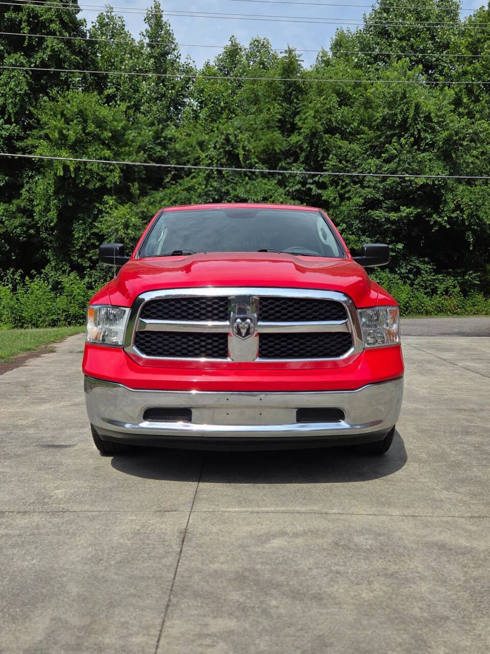 Used 2019 RAM 1500 Classic SLT AWD/4WD image 2