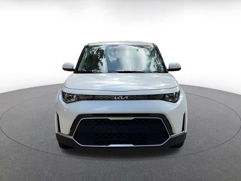 Used 2025 Kia Soul LX w/ LX Technology Package image 4