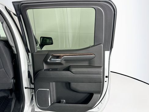 Used 2023 GMC Sierra 1500 Elevation image 28