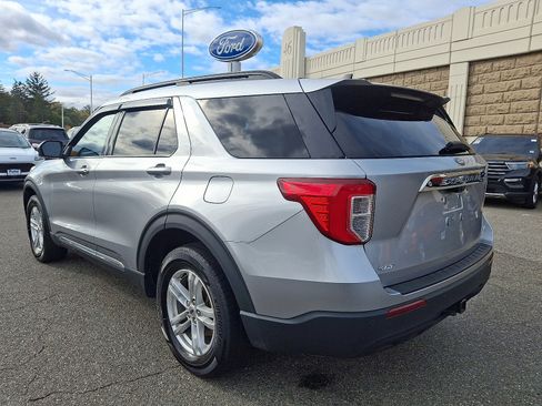 Certified 2022 Ford Explorer XLT w/ Class IV Trailer Tow Package image 6