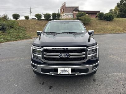 New 2025 Ford F150 Lariat w/ Equipment Group 501A Mid