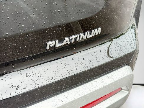 Used 2022 Nissan Pathfinder Platinum w/ Cargo Package FWD image 11
