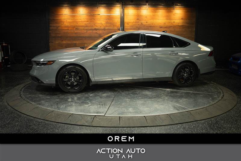 Used 2025 Honda Accord SE image 1