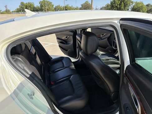 Used 2012 Buick LaCrosse Touring FWD image 10