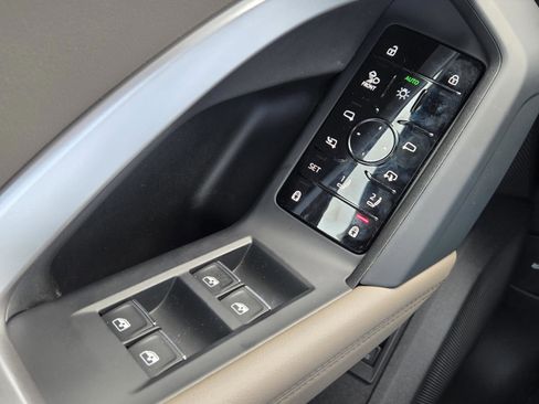 New 2025 Audi Q5 Premium AWD/4WD image 12