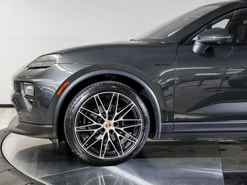 New 2026 Porsche Macan Electric image 12