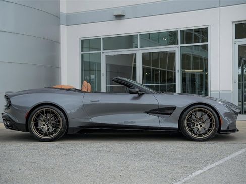 New 2026 Aston Martin Vanquish Convertible image 8