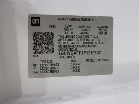 Used 2023 Chevrolet Express 2500 w/ Driver Convenience Package image 18