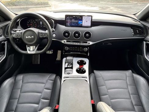 Used 2022 Kia Stinger GT2 image 20