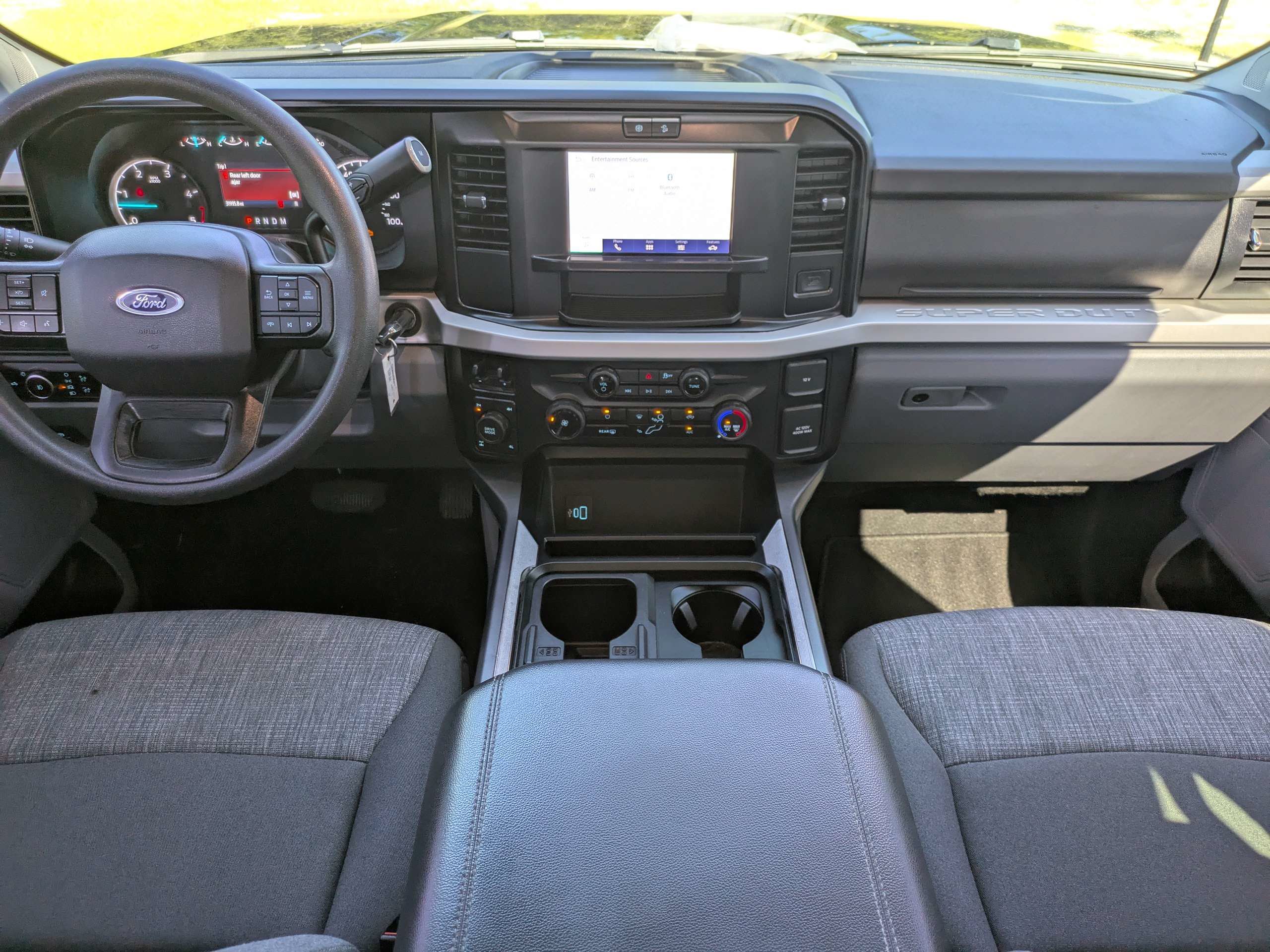 Used 2025 Ford F250 XLT w/ FX4 Off-Road Package AWD/4WD image 14