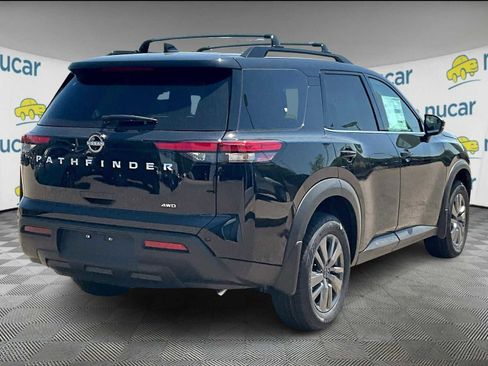 New 2025 Nissan Pathfinder SV image 6