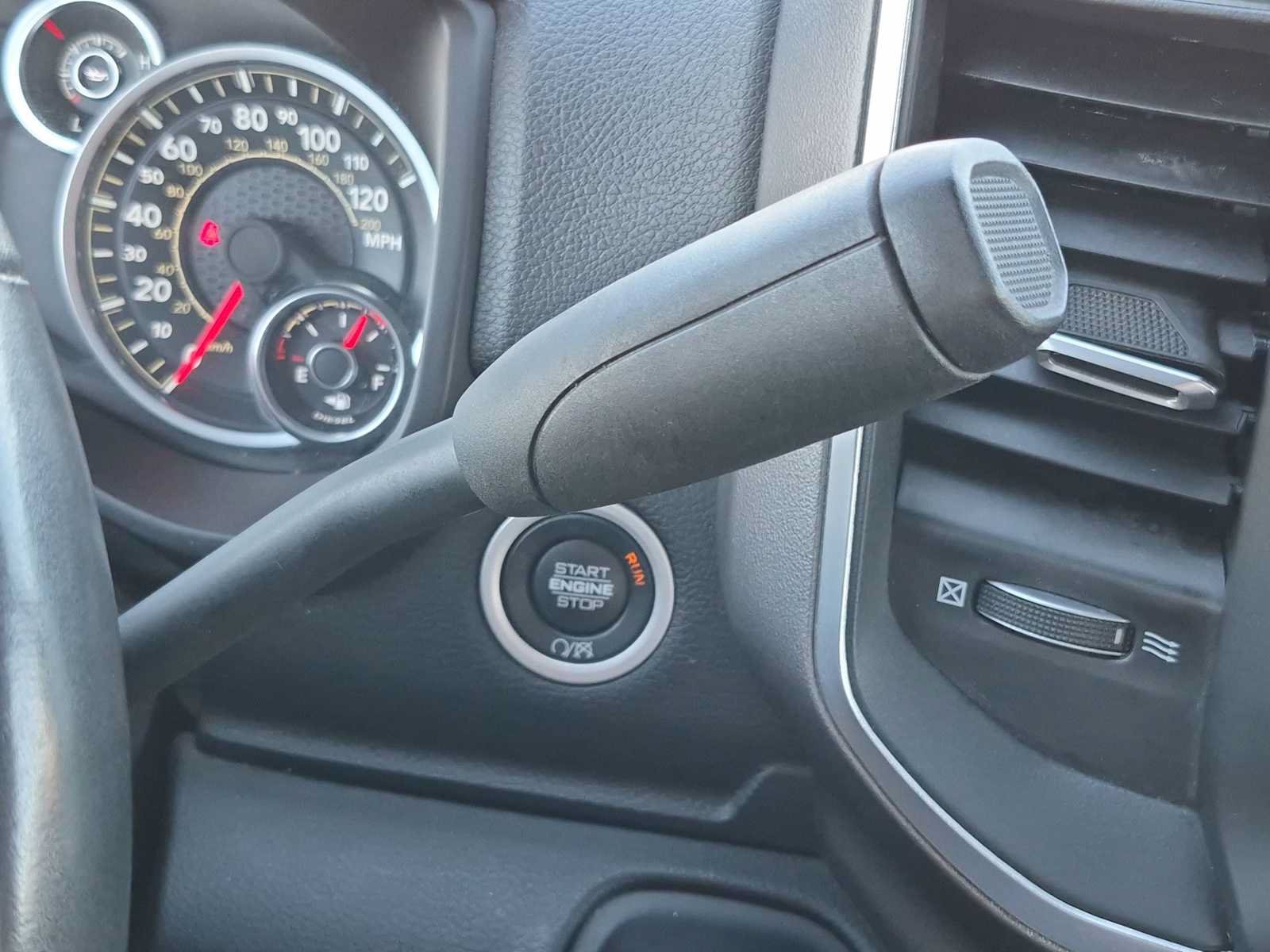 Used 2024 RAM 2500 Big Horn AWD/4WD image 28