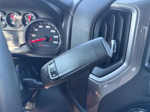 Used 2022 Chevrolet Silverado 2500 Custom image 26