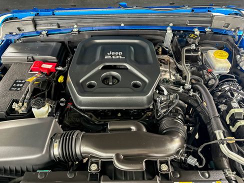 Used 2022 Jeep Wrangler Unlimited Sport AWD/4WD image 34