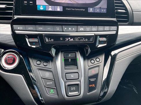 Used 2025 Honda Odyssey Elite image 24