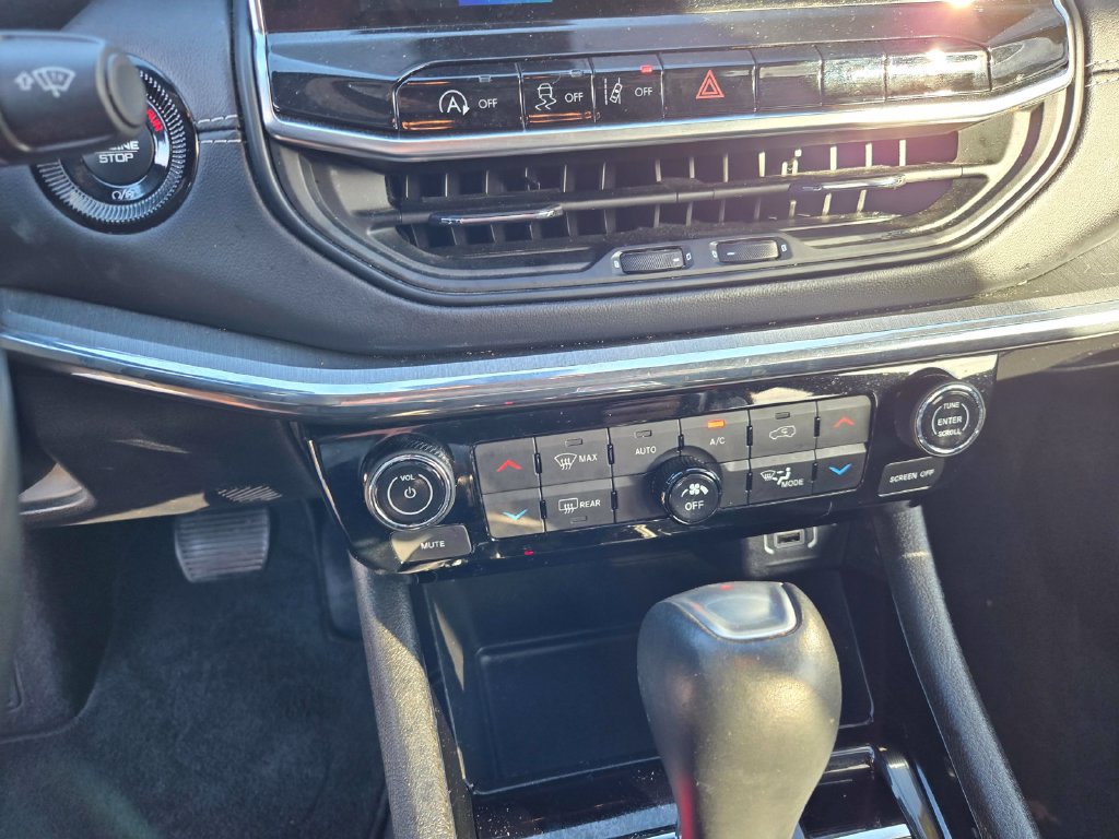 Used 2022 Jeep Compass High Altitude AWD/4WD image 23