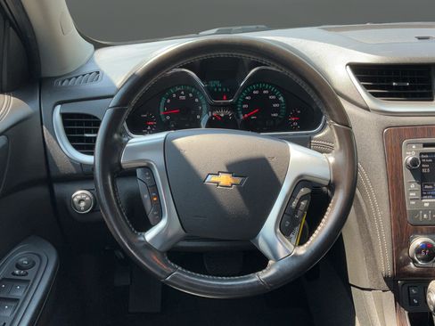 Used 2015 Chevrolet Traverse LT AWD/4WD image 20