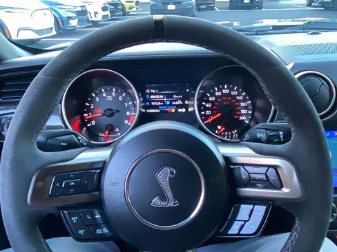 Used 2020 Ford Mustang Shelby GT350 w/ Technology Package image 12