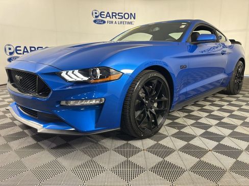 Used 2019 Ford Mustang GT RWD image 1